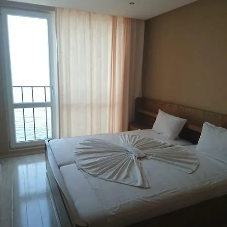Paradizo 네세부르